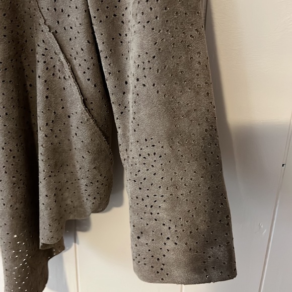 Authentic BCBG MaxAzria Faux Mocha Suede Jacket. - Picture 9 of 13